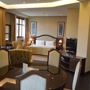 Etoile Suites Boutique Hotel Downtown